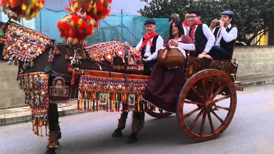 Rosolini, per la festa patronale 87 denunce: violazione divieto frustini e galoppo cavalli